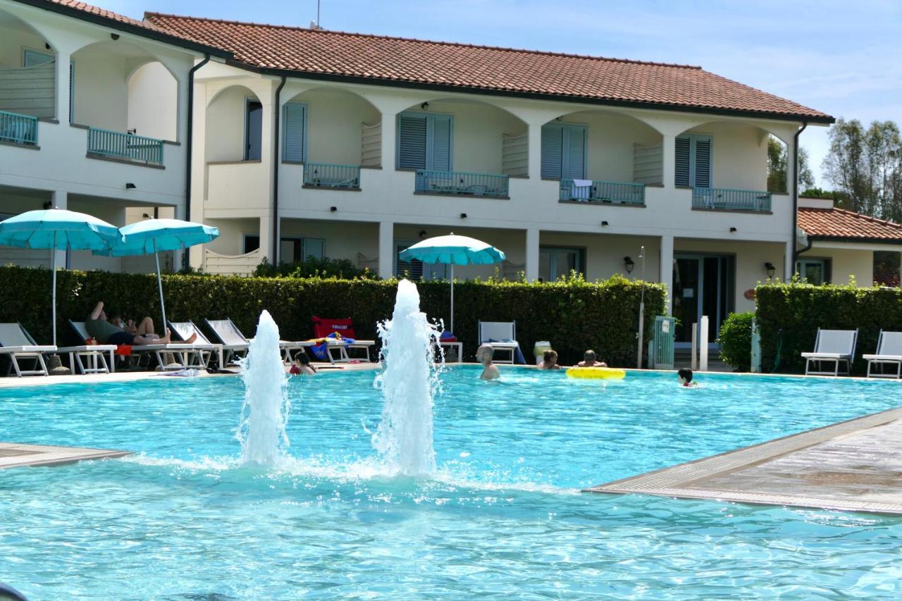 Apartments In Residence In Vada With Swimming Pool 450 Meters From The Sea Buitenkant foto